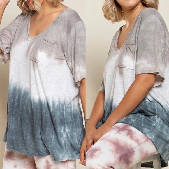 POL Tops - POL V-Neck Ombré T Shirt